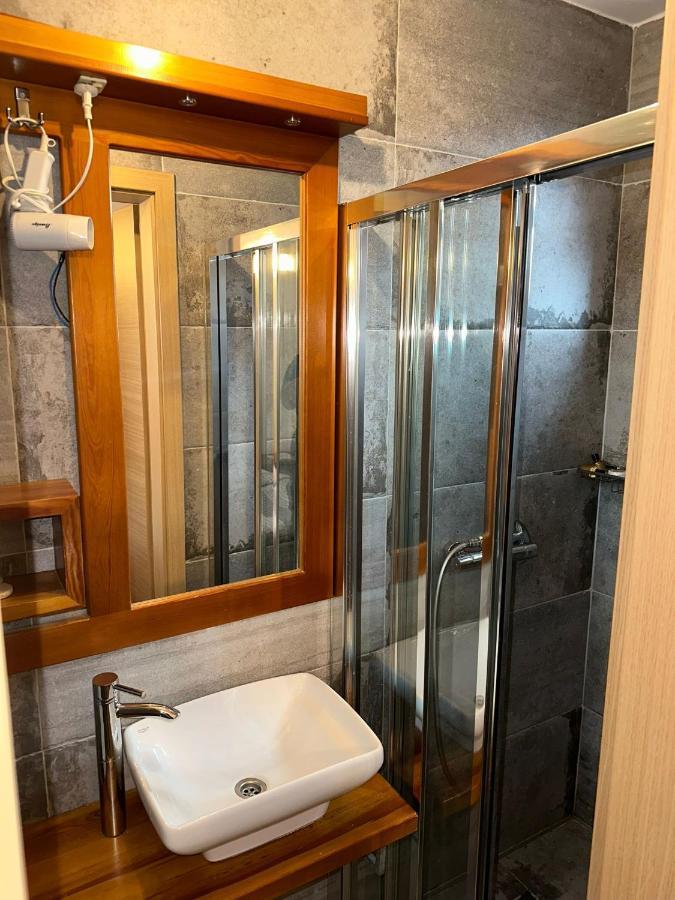 Apartments Prizreni エクステリア 写真