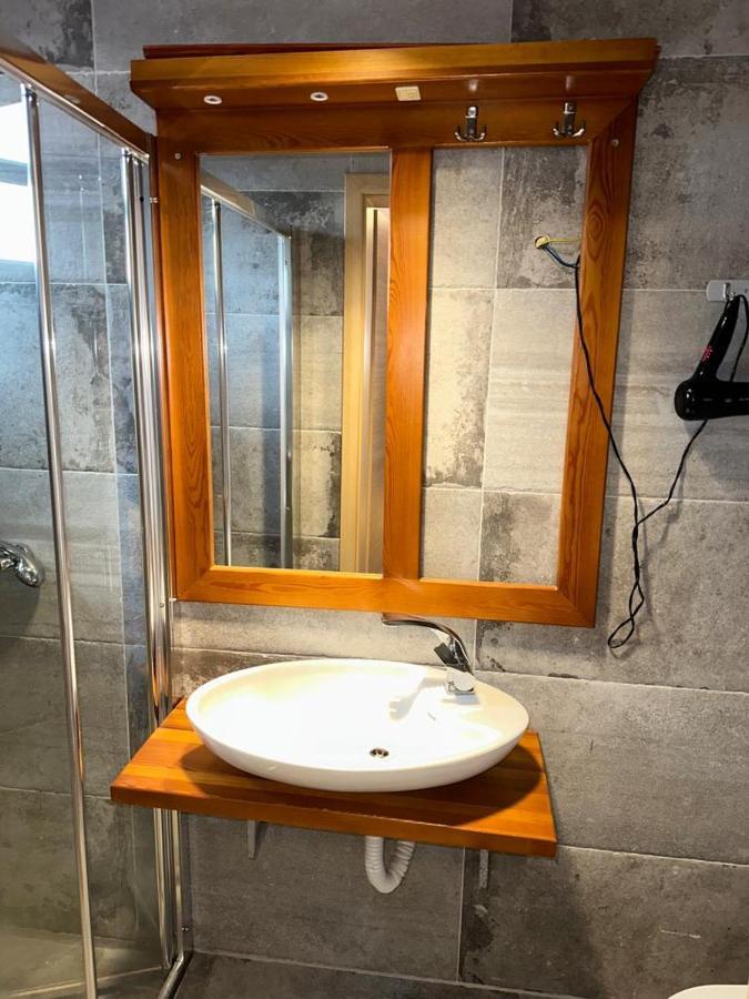 Apartments Prizreni エクステリア 写真